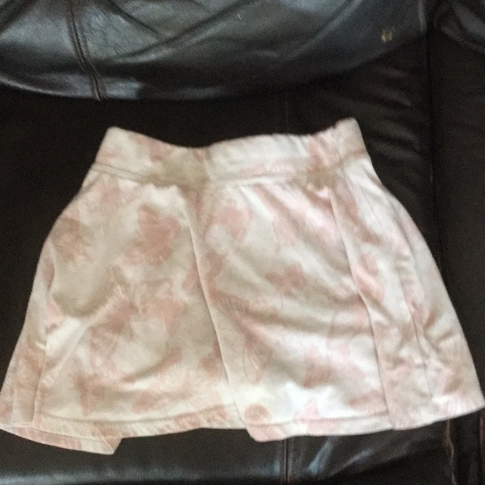 I’m selling a butterfly skirt